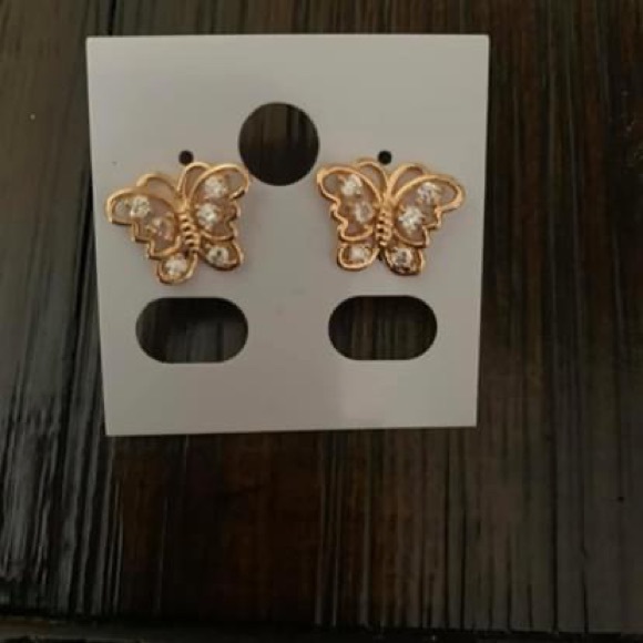 Jewelry - Picture 4 of 6